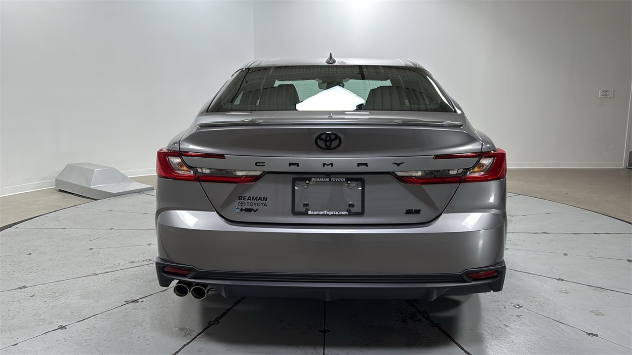 2026 Toyota Camry SE photo 3