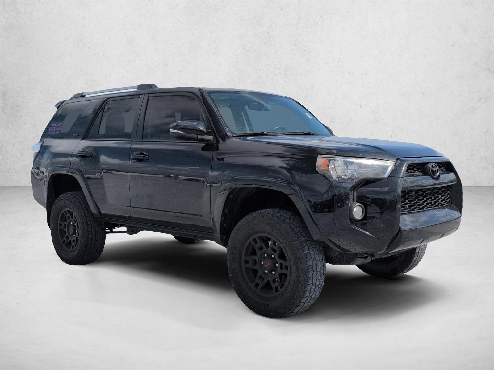 2019 Toyota 4Runner SR5 Premium photo 3