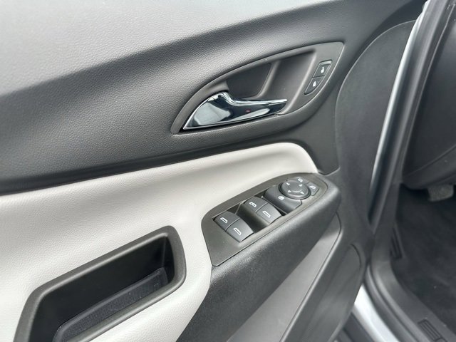 2023 Chevrolet Equinox LS photo 22
