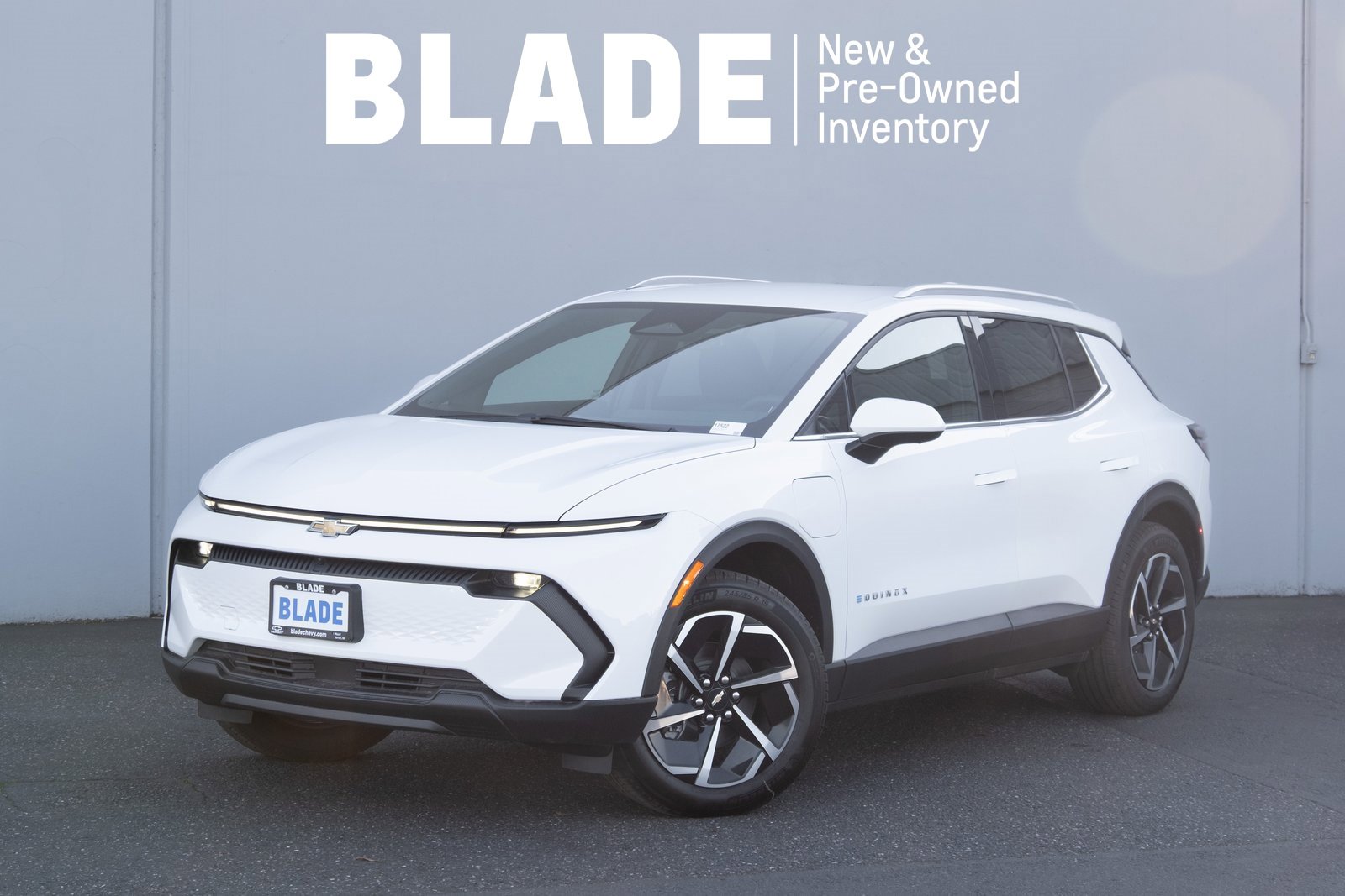 2026 Chevrolet Equinox EV 2LT's photo