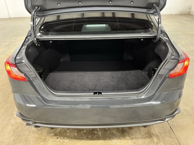 2025 Toyota Camry SE photo 21