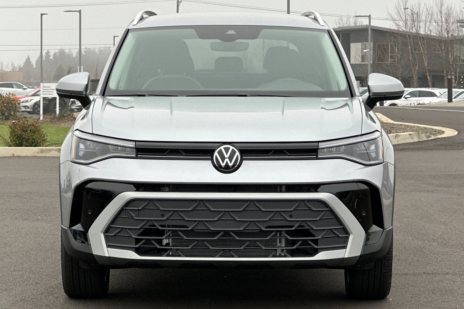 2025 Volkswagen Taos SE photo 8