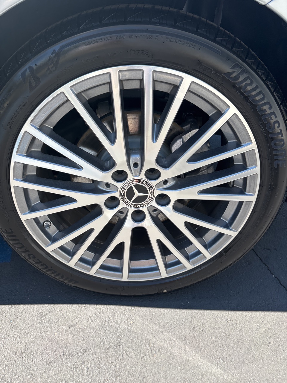 2022 Mercedes Benz CLA 250 photo 4
