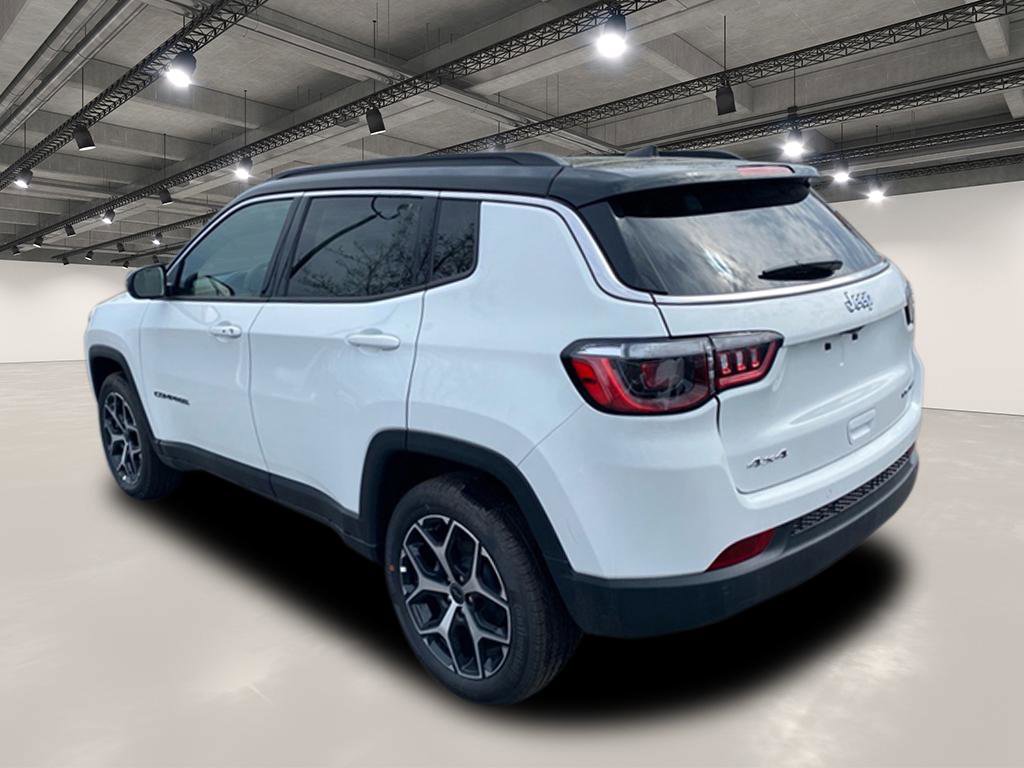 2025 Jeep Compass Limited photo 3