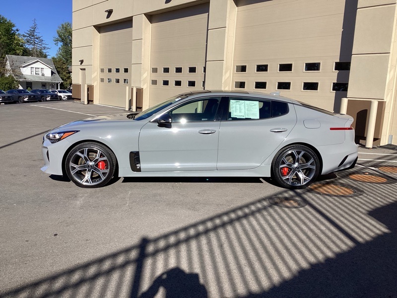 2021 Kia Stinger GT1 photo 2
