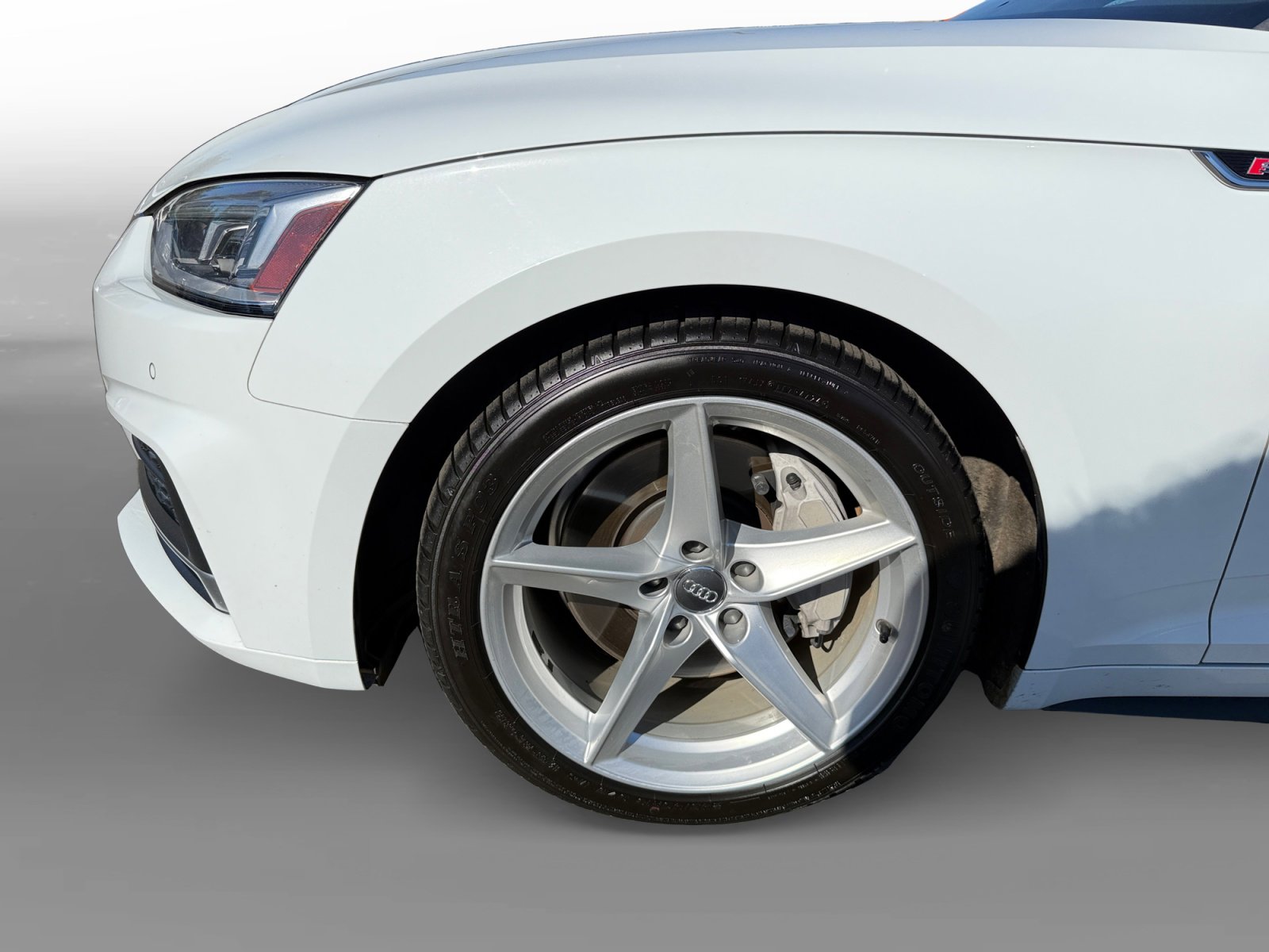 2019 Audi A5 Premium Plus photo 9