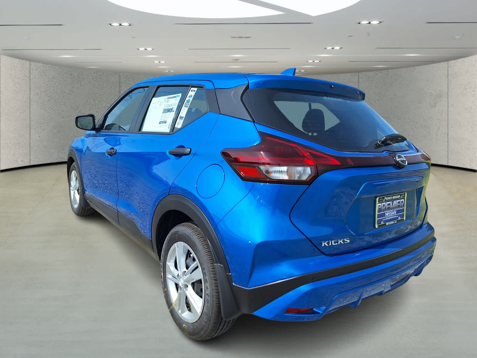 2025 Nissan Kicks Play S photo 3