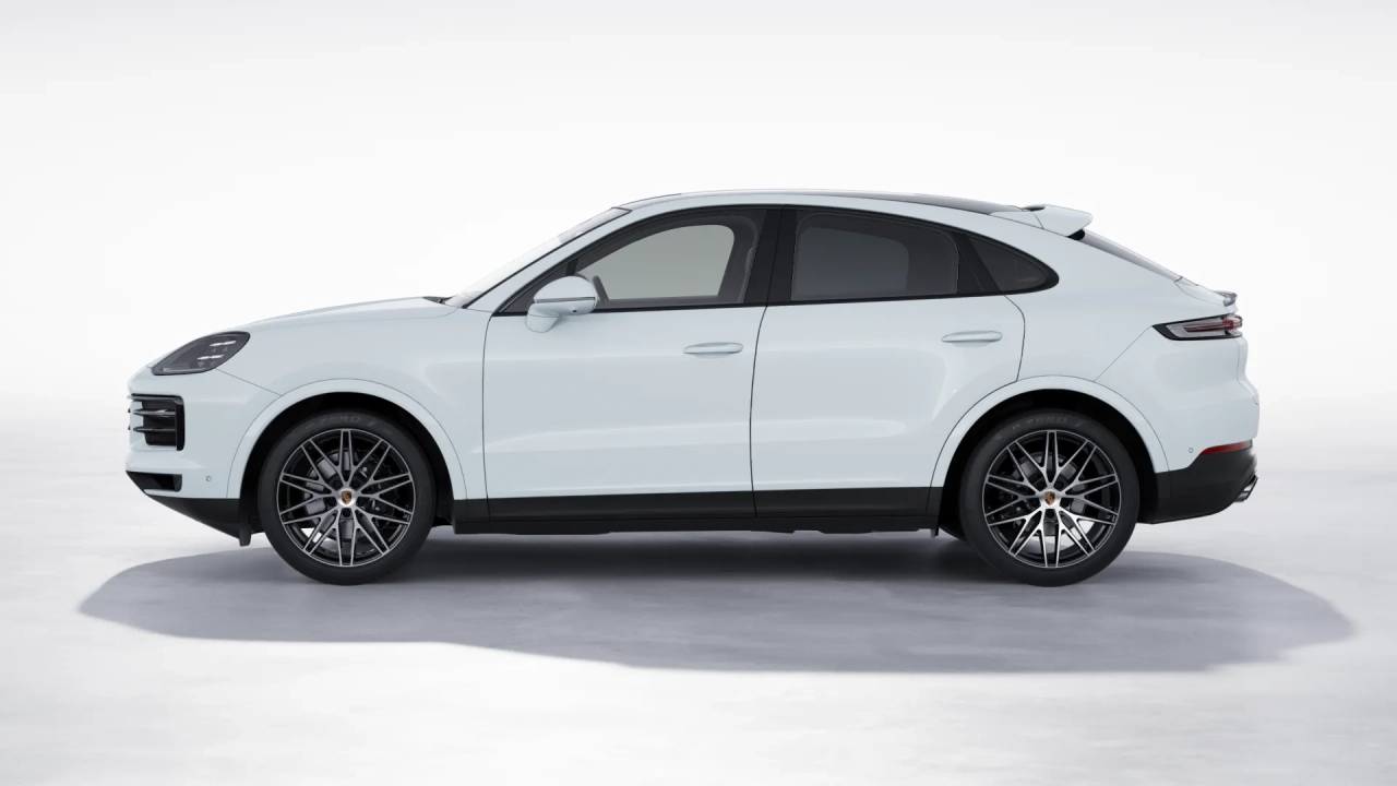 2026 Porsche Cayenne Coupe photo 2