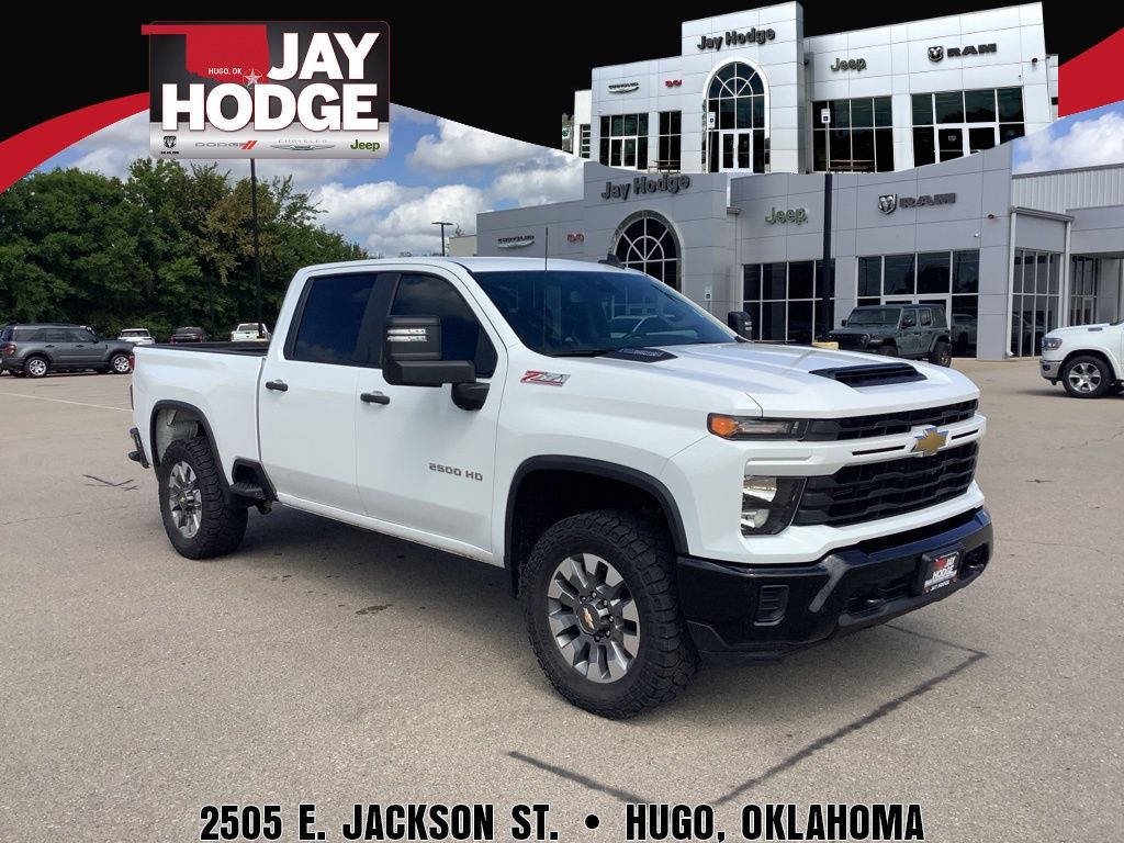 2024 Chevrolet Silverado 2500HD Custom's photo