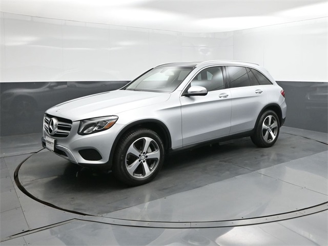 2017 Mercedes-Benz GLC GLC300's photo