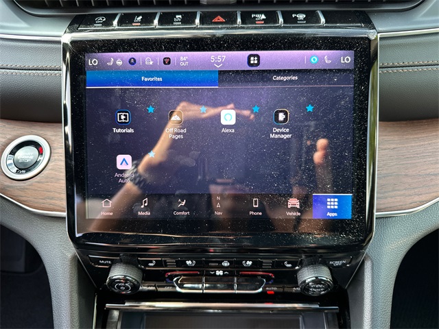 2025 Jeep Grand Cherokee Summit photo 29