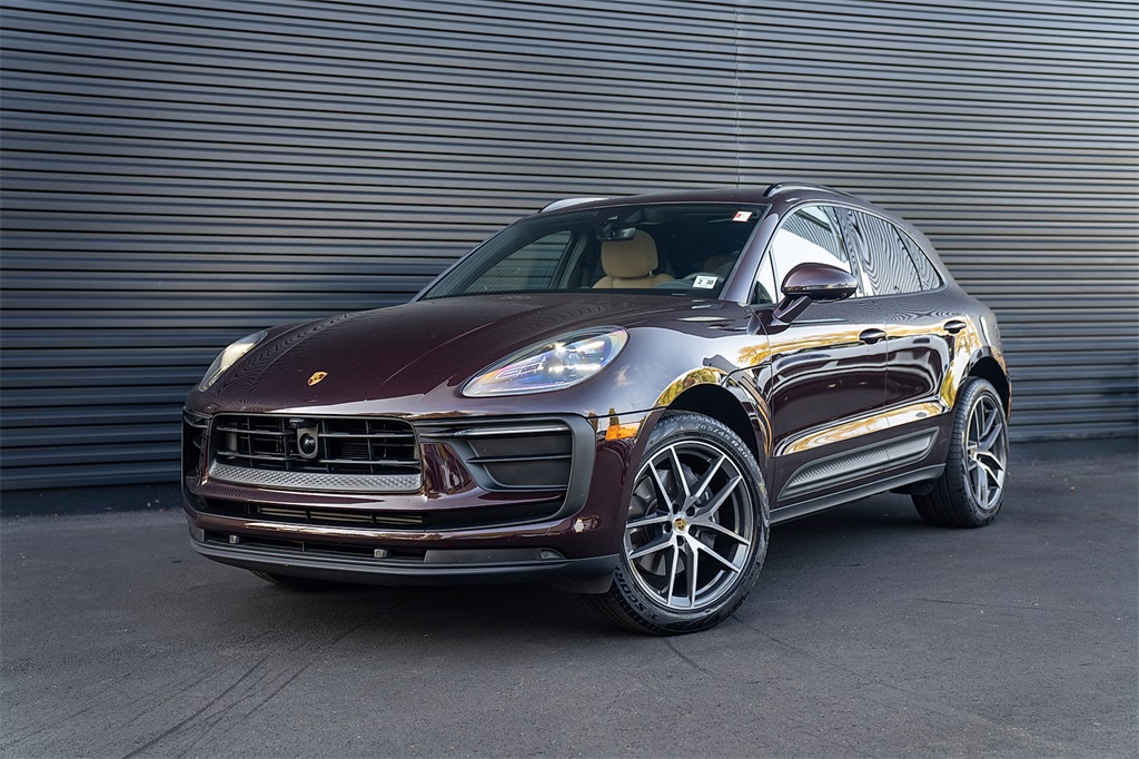 2025 Porsche Macan