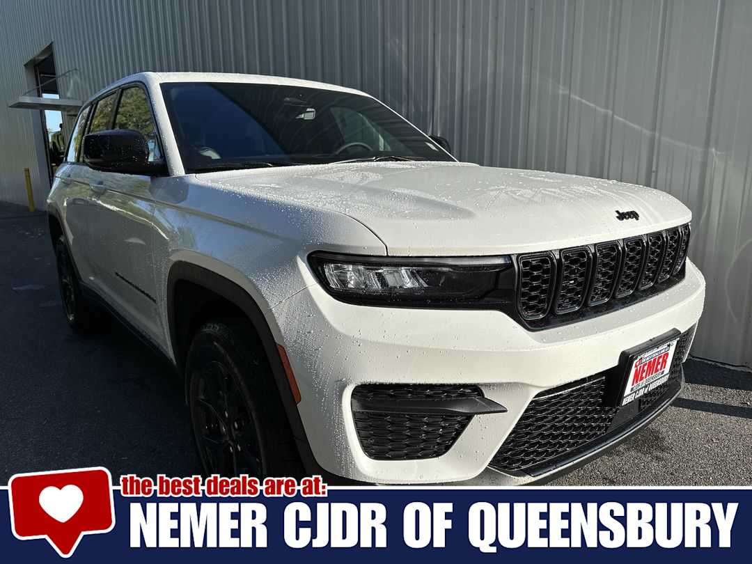 2025 Jeep Grand Cherokee Altitude's photo