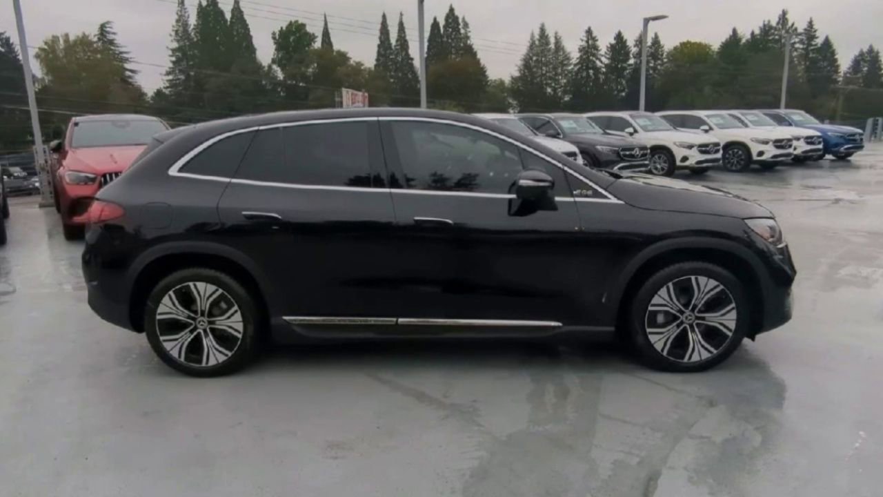 2026 Mercedes Benz EQE SUV 4MATIC photo 34