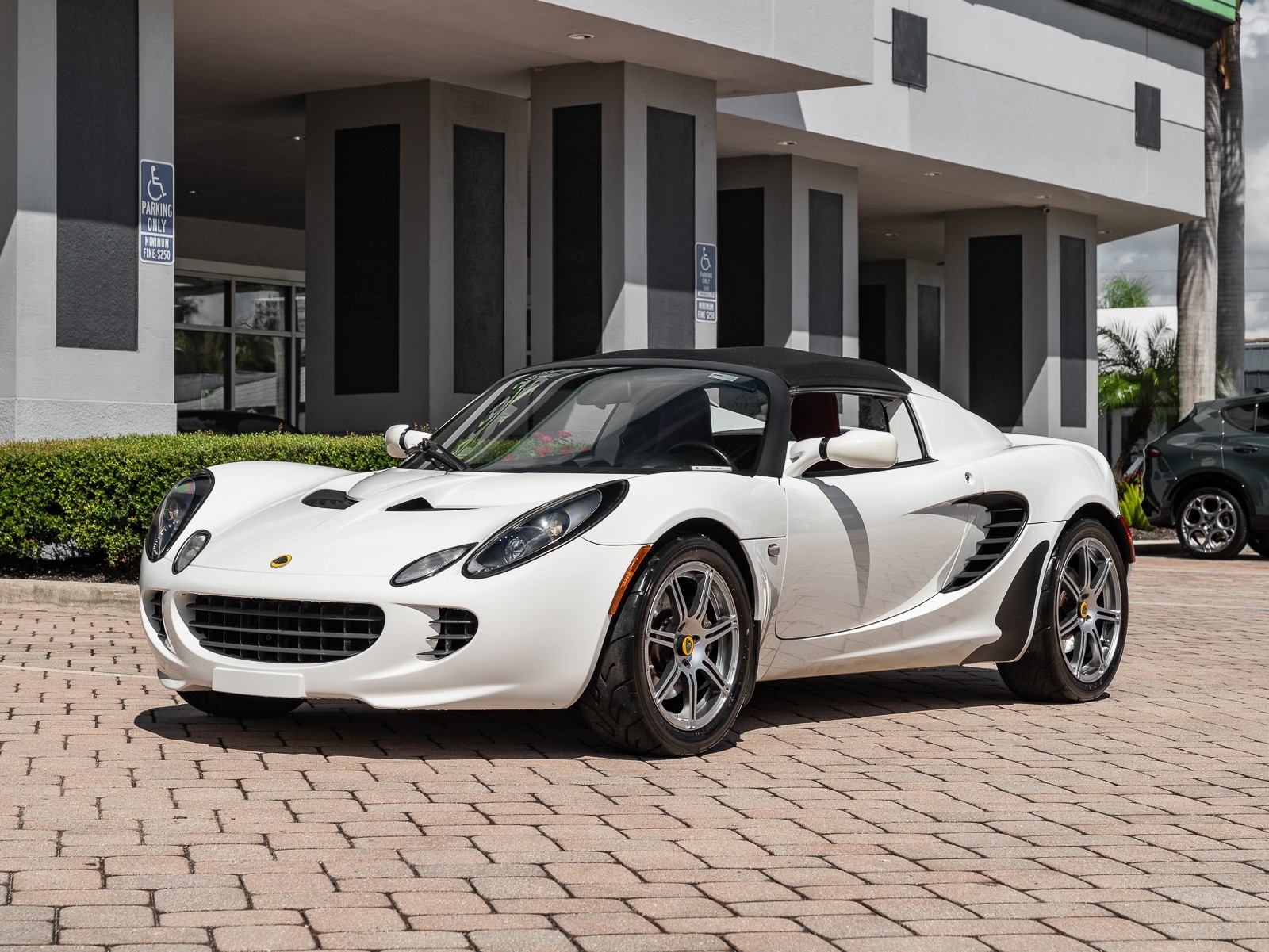 2006 Lotus Elise photo 32