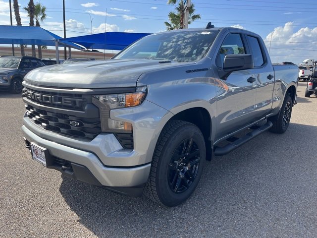 2026 Chevrolet Silverado 1500 Custom photo 3