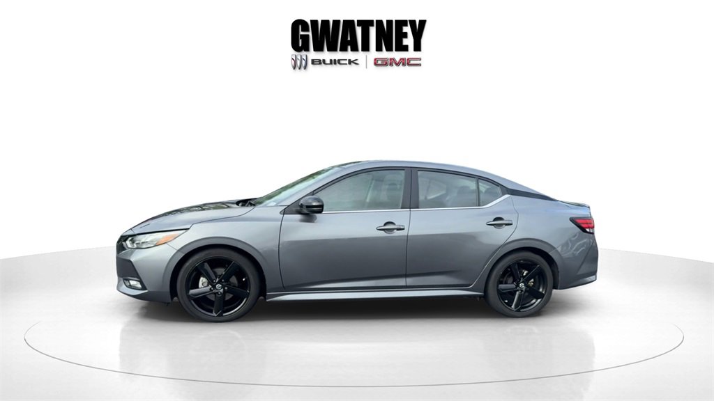 2022 Nissan Sentra SR photo 3