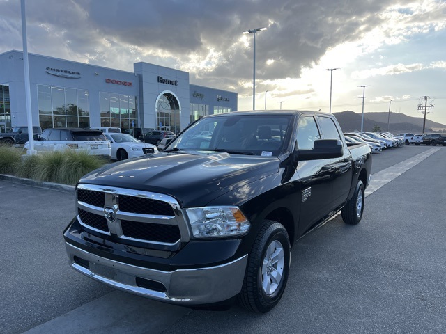 2023 Ram 1500 Classic SLT photo 3