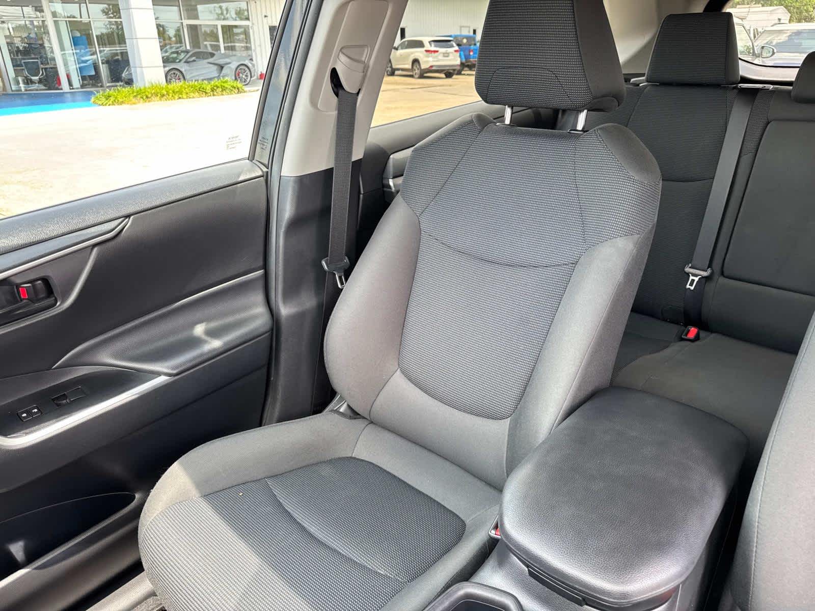 2024 Toyota RAV4 LE photo 35