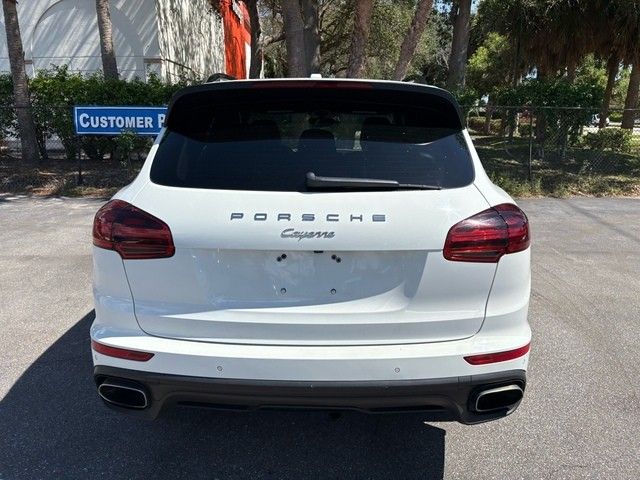 2017 Porsche Cayenne Platinum Edition photo 5
