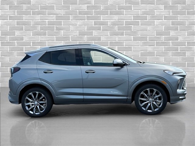 2026 Buick Encore GX Avenir photo 7