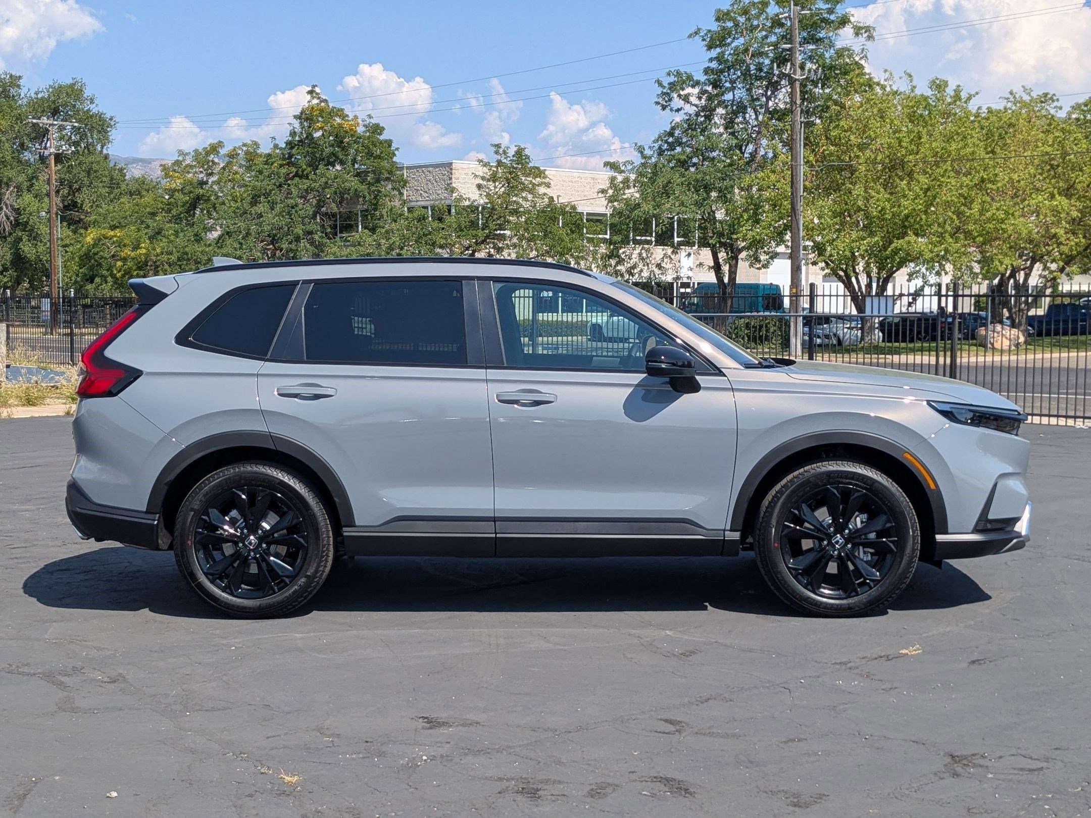 2026 Honda CR-V Sport Touring Hybrid photo 2