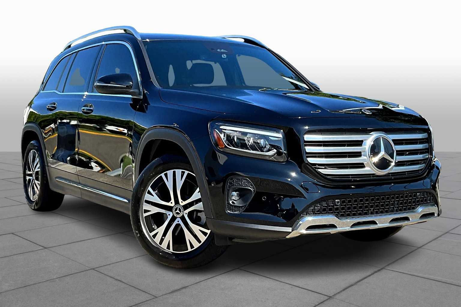 2024 Mercedes Benz GLB 250 photo 2