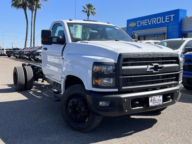 2024 Chevrolet Silverado 4500 Medium Duty Chassis Cab Work Truck's photo