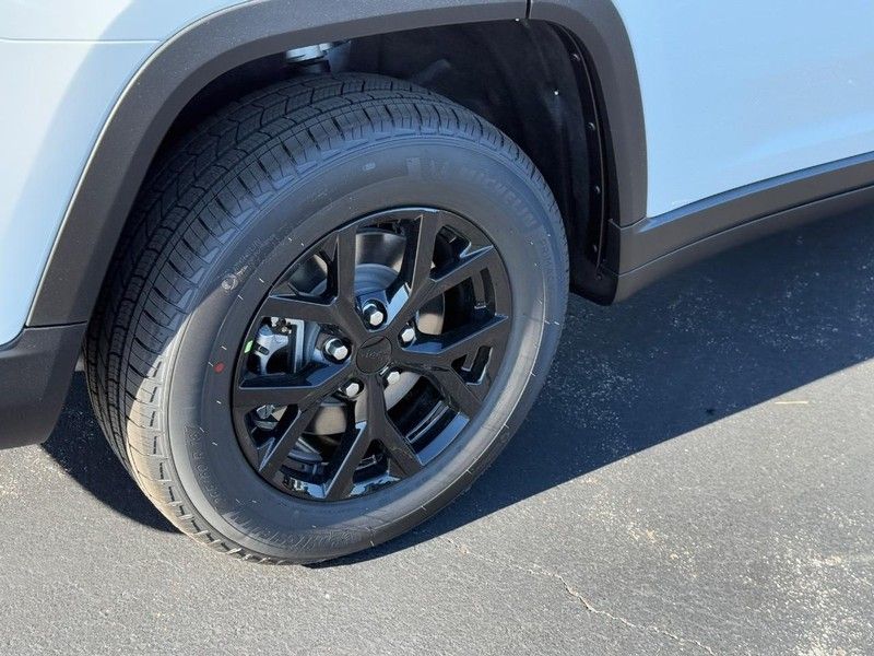 2025 Jeep Grand Cherokee Altitude X photo 4