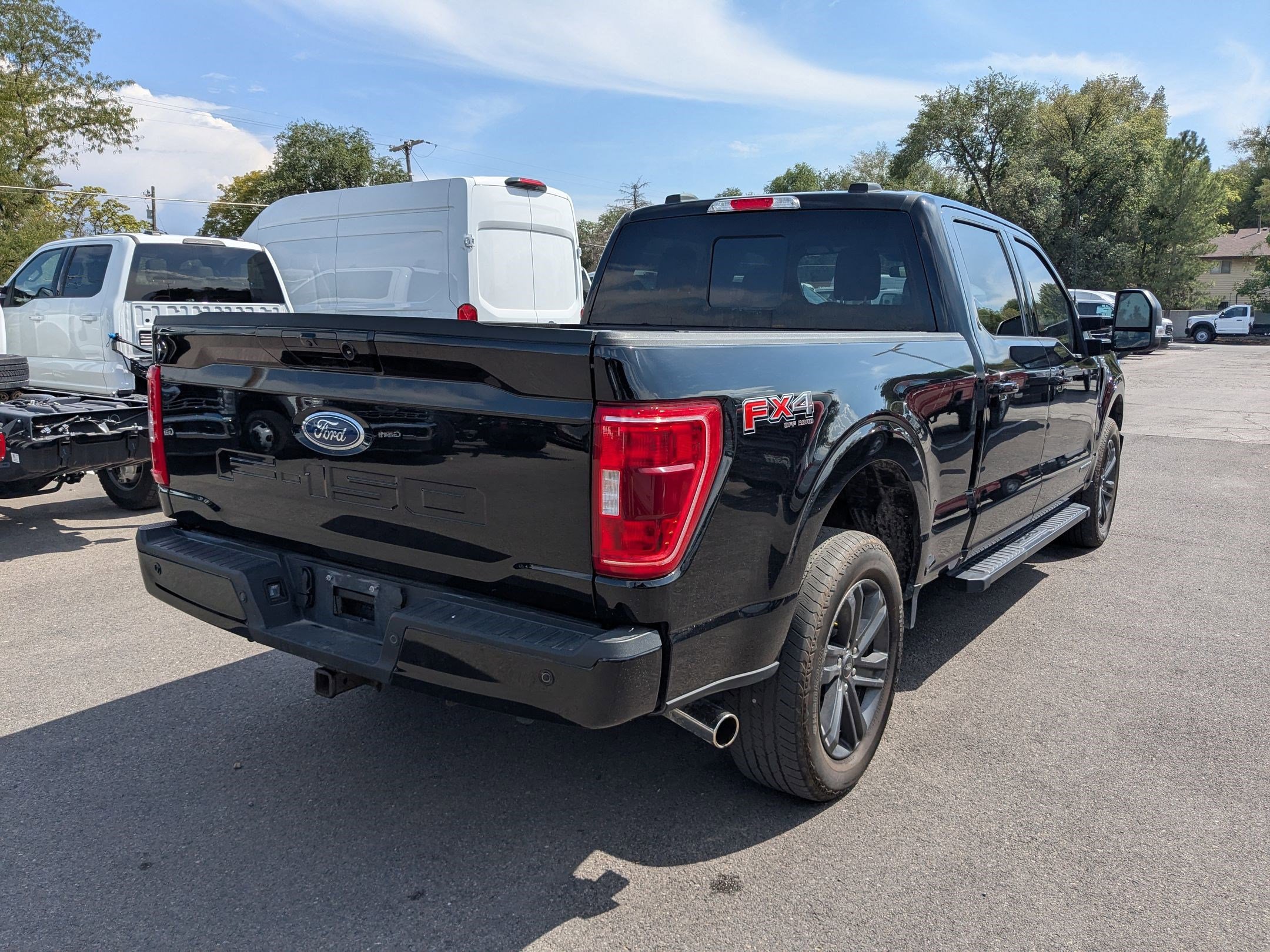 2023 Ford F-150 XLT photo 2