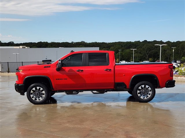 2024 Chevrolet Silverado 2500HD Custom photo 4