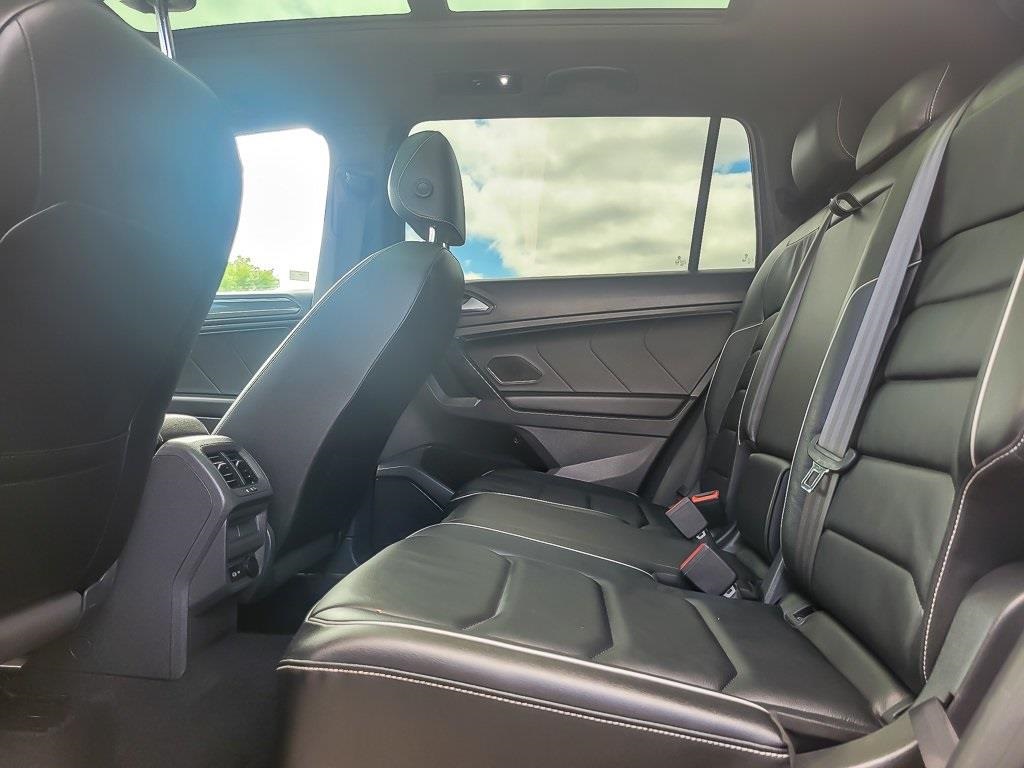 2021 Volkswagen Tiguan SEL Premium R-Line photo 3