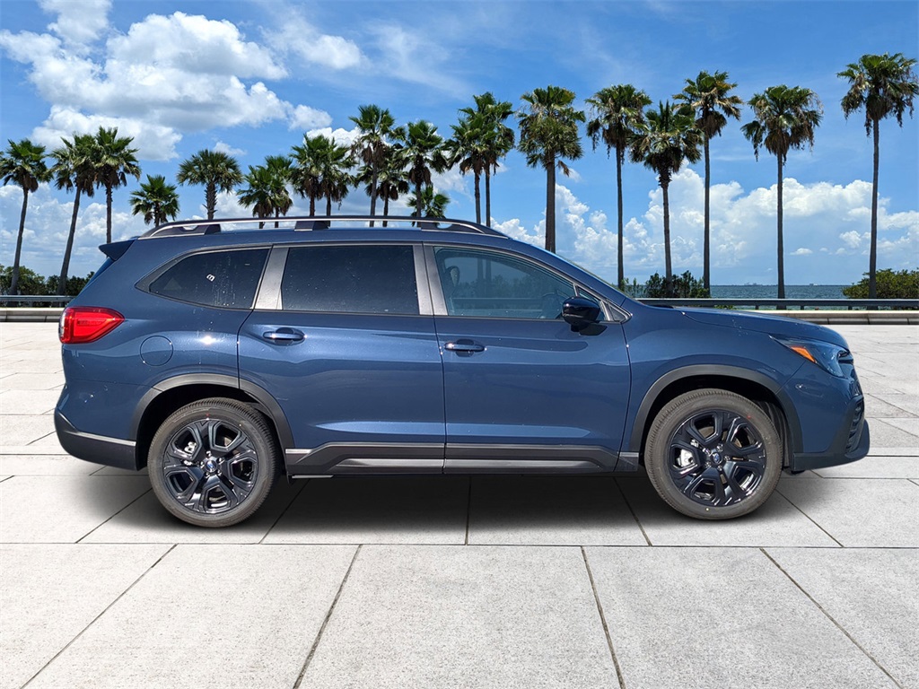 2025 Subaru Ascent Onyx Edition Touring photo 3