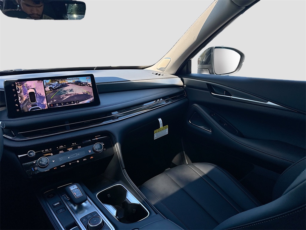 2026 Infiniti QX60 Luxe photo 24