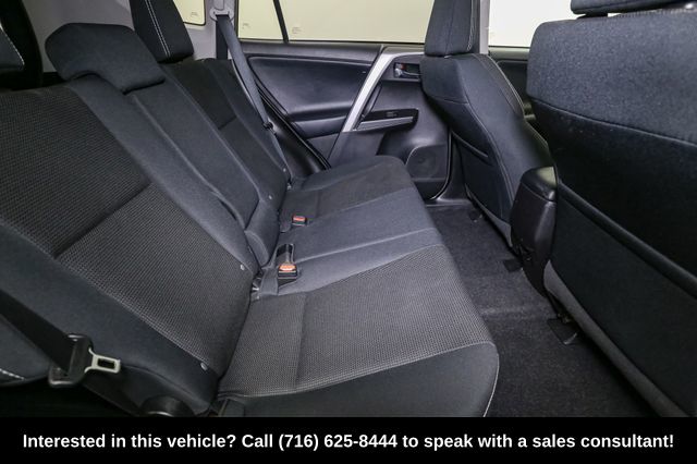 2018 Toyota RAV4 XLE photo 18