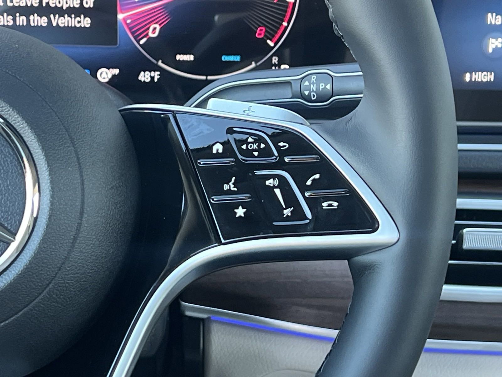 2025 Mercedes Benz GLE 350 photo 26