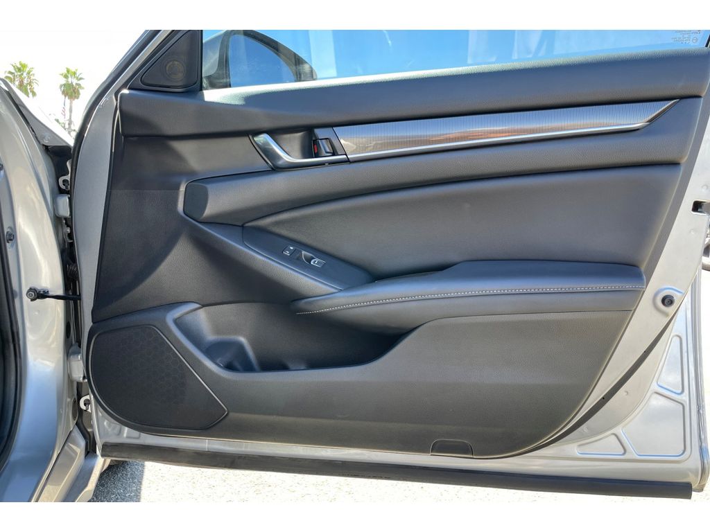 2019 Honda Accord Sport 1.5T photo 18