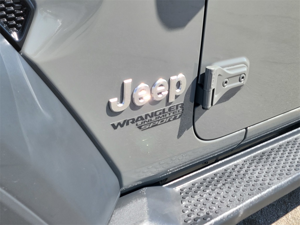 2018 Jeep Wrangler Unlimited Sport S photo 12