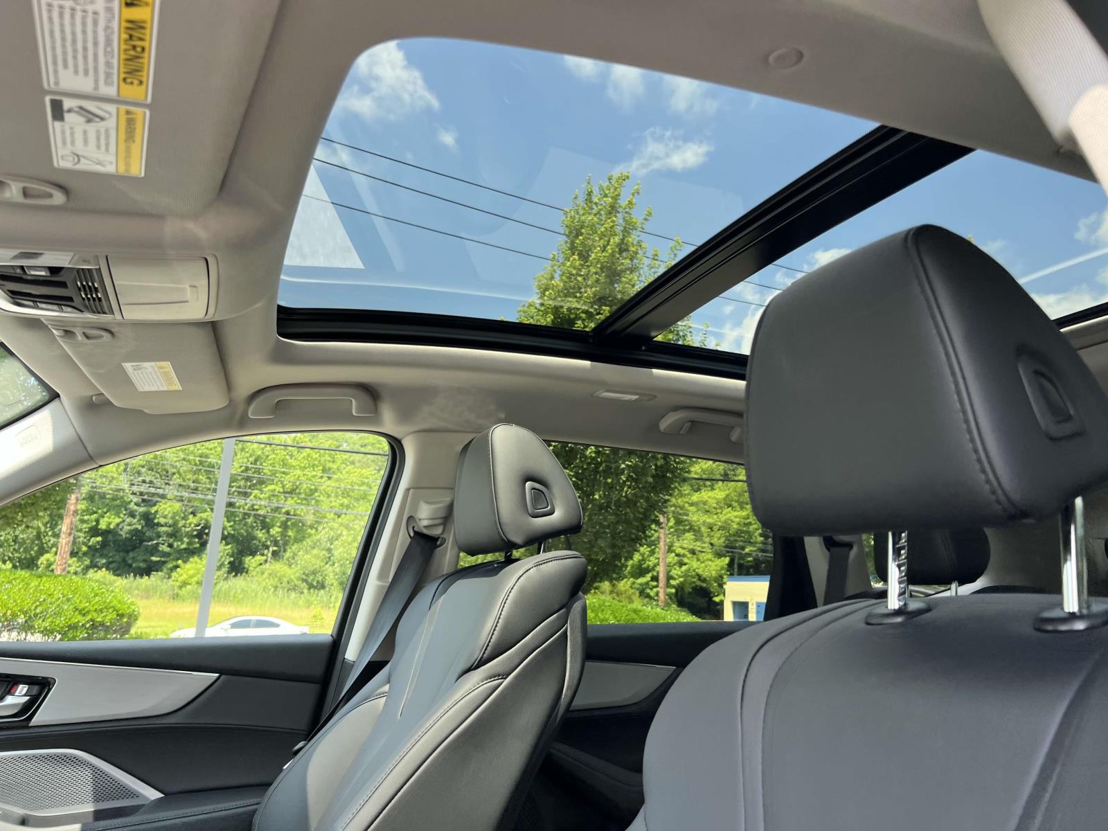 2025 Acura MDX SH-AWD photo 18