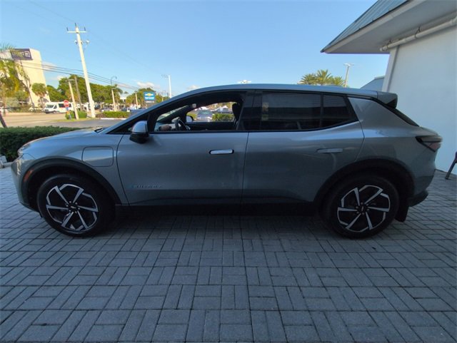 2026 Chevrolet Equinox EV 1LT photo 4