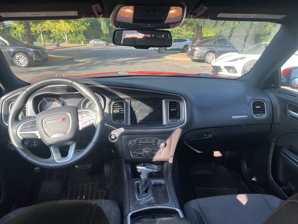 2018 Dodge Charger SXT Plus photo 17