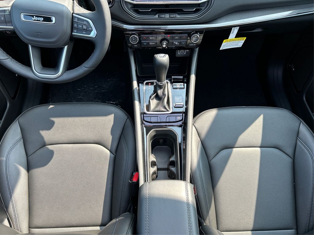 2025 Jeep Compass Limited photo 21