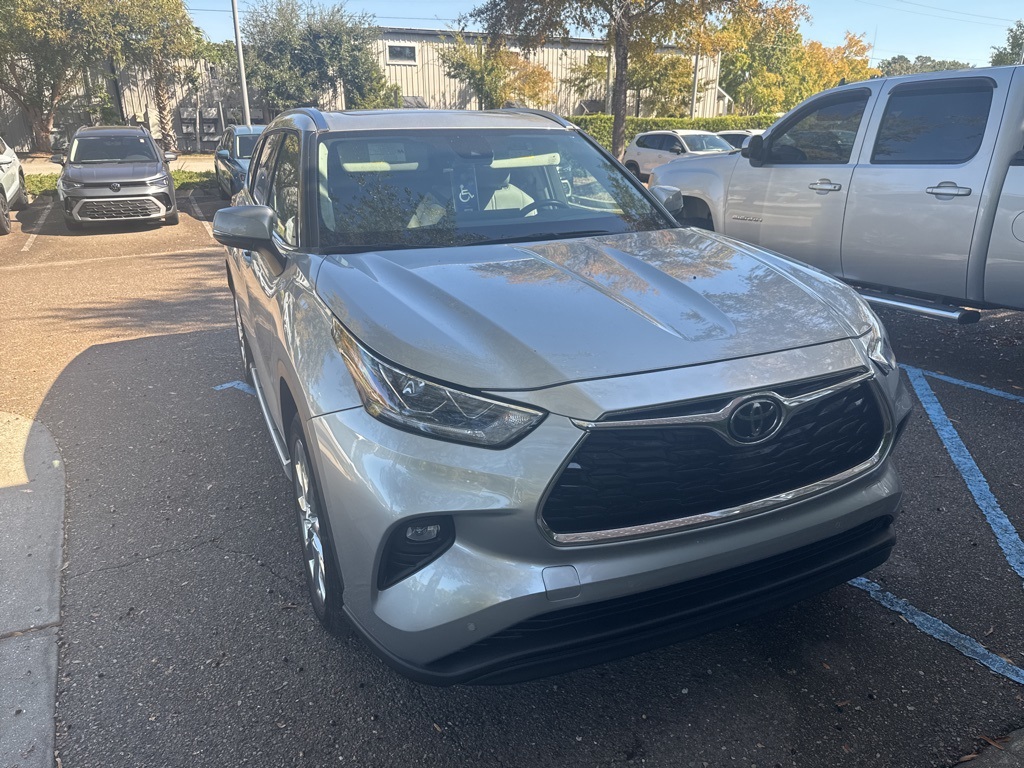 2023 Toyota Highlander Limited Platinum XLE XSE photo 2