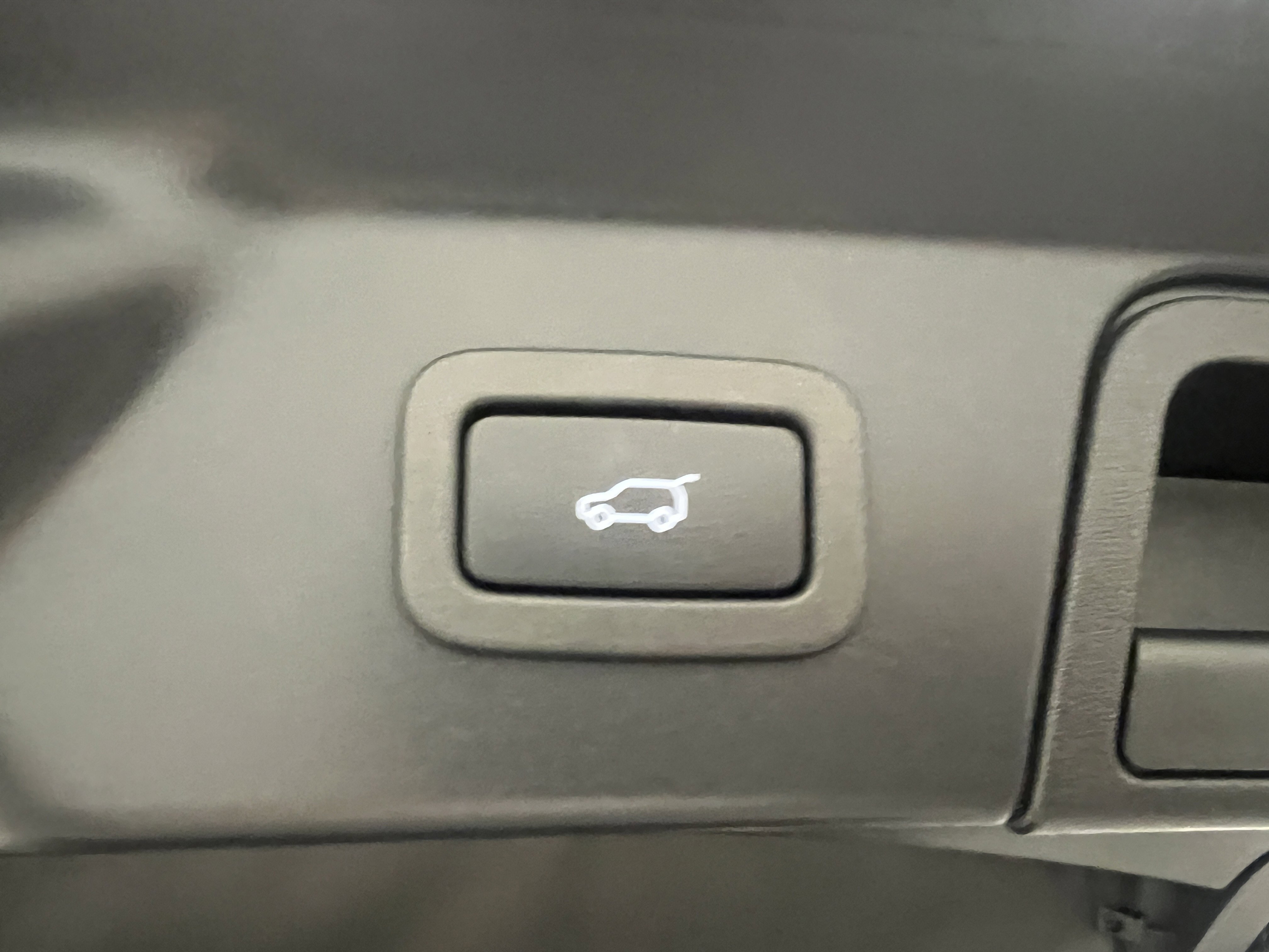 2020 Land Rover Range Rover Velar S photo 12