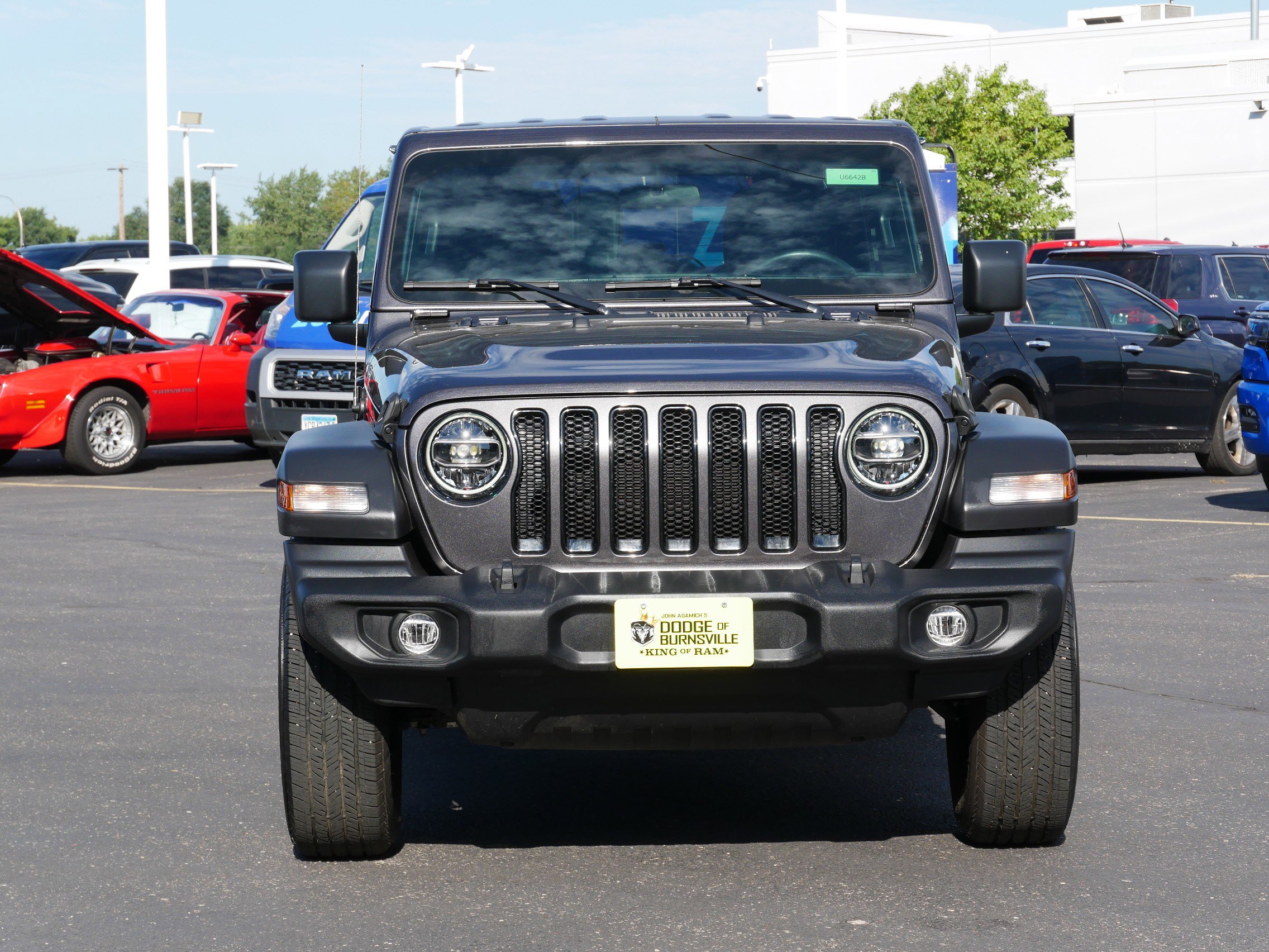 2022 Jeep Wrangler Unlimited Sport Altitude photo 2