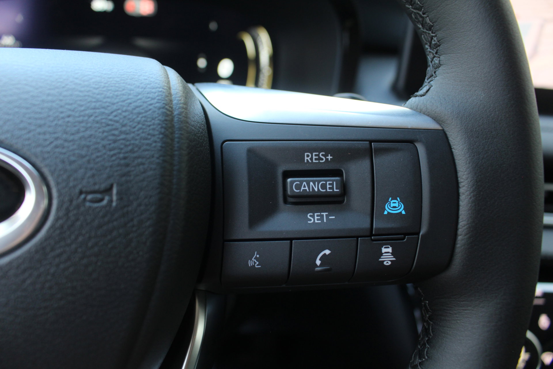 2026 Infiniti QX60 Luxe photo 23