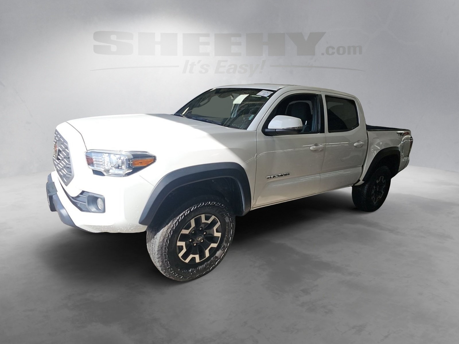 2023 Toyota Tacoma TRD Off-Road photo 3