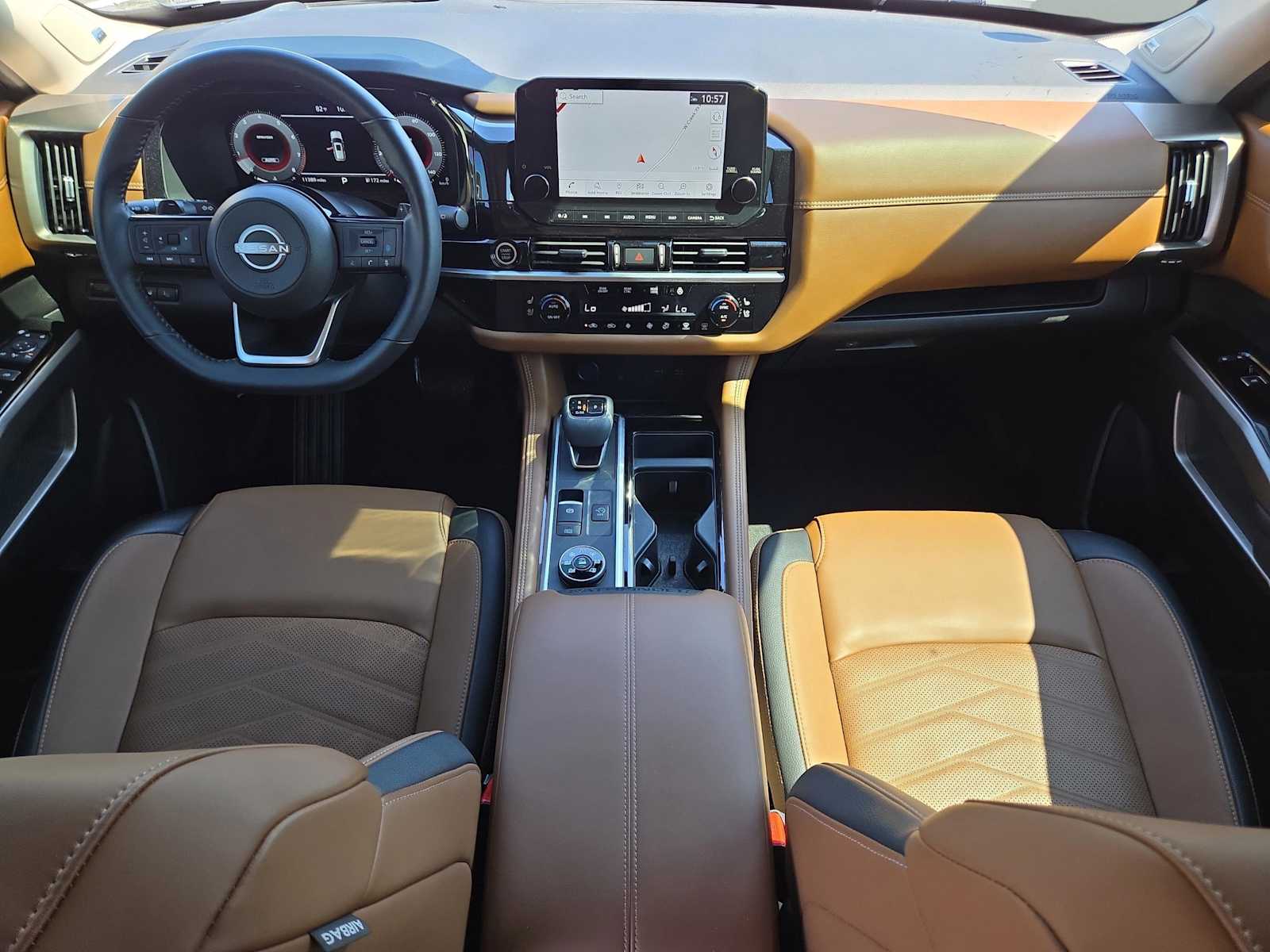2024 Nissan Pathfinder Platinum photo 17