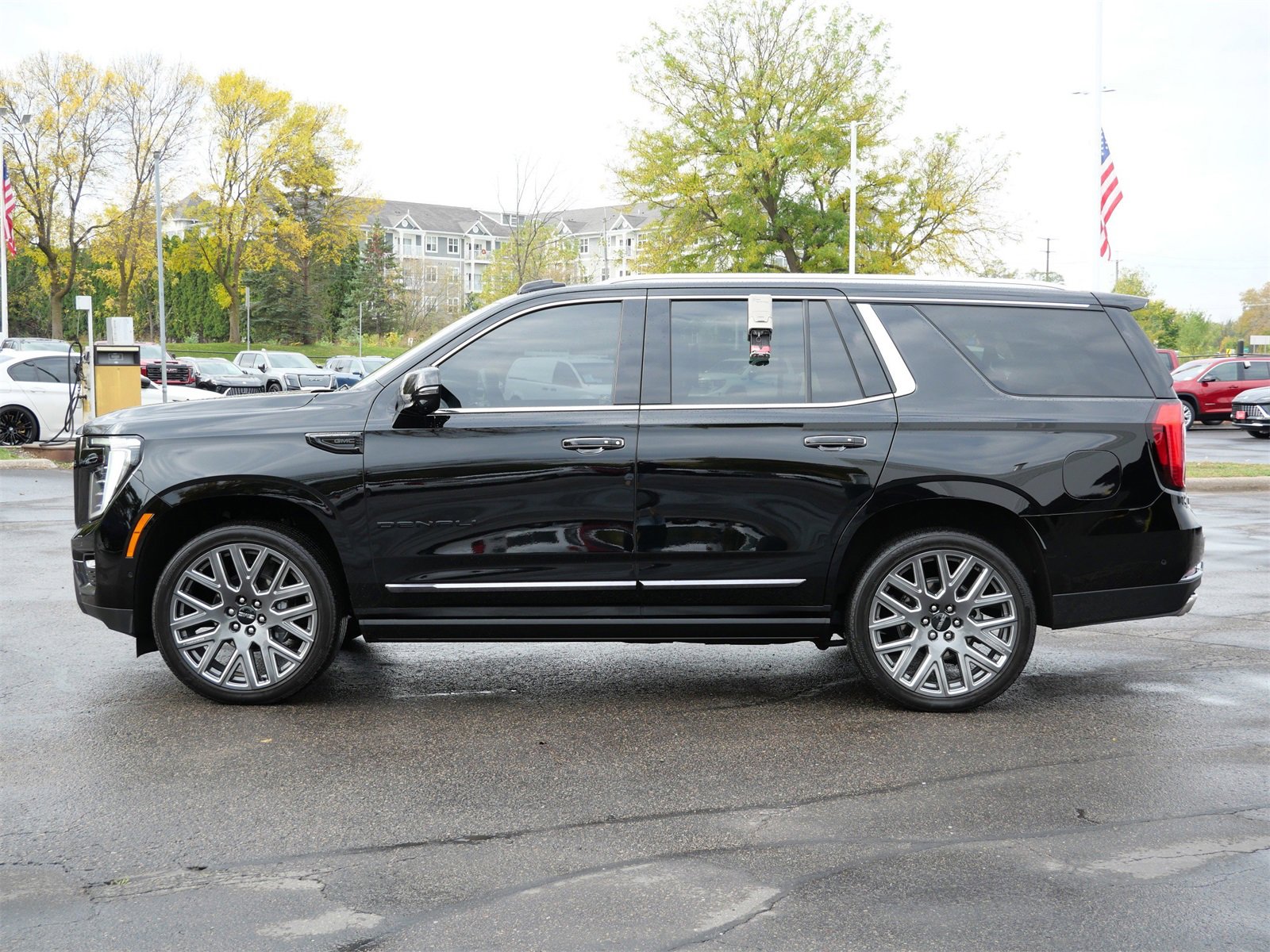 Used 2025 GMC Yukon Denali Ultimate with VIN 1GKS2ERL6SR143325 for sale in White Bear Lake, Minnesota