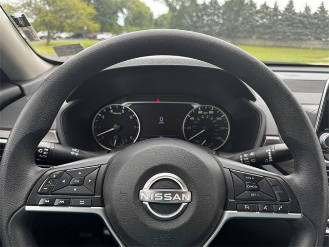 2023 Nissan Altima 2.5 SV photo 22